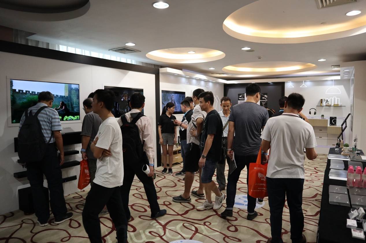 娱乐音质新境界，旋乐吧携带家庭音响新品亮相2018广州国际音响唱片展