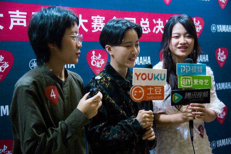 第四届“旋乐吧吉他女声弹唱大赛”总冠军出炉<br />温格夺冠，董冬冬担任评委