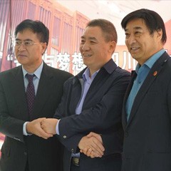 旋乐吧再出手公益，为四川25所小学捐赠旋乐吧高科技钢琴